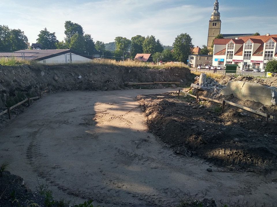 Kowary: Opóźnienie przy budowie muszli koncertowej w Kowarach