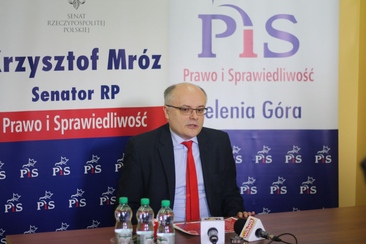 Jelenia Góra: Senator K. Mróz: dziś mija termin oświadczeń