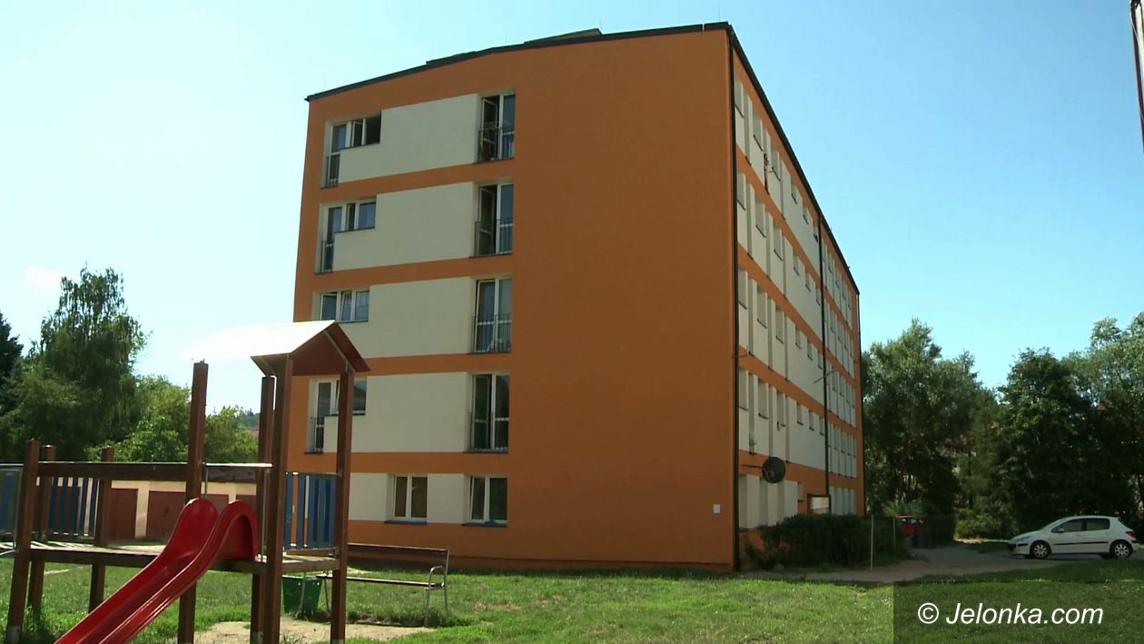 Jelenia Góra: Z zewnątrz już jak nowy
