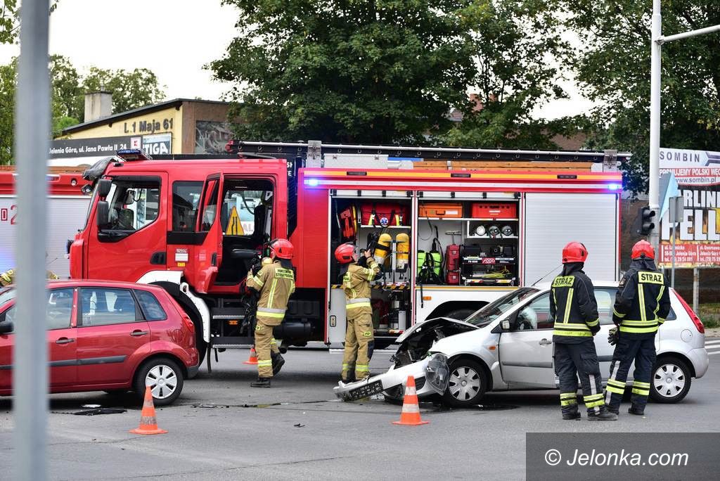 Jelenia Góra: Kolizja na skrzyżowaniu