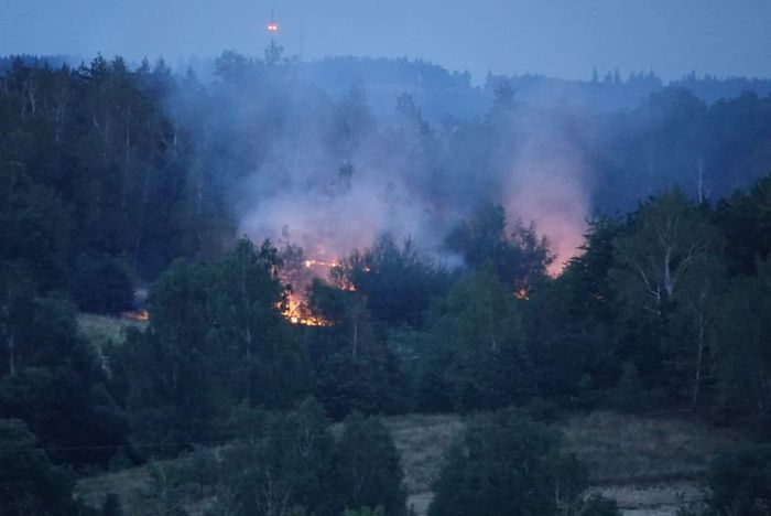 Jelenia Góra: Pożar przy Krzyżu Millenijnym