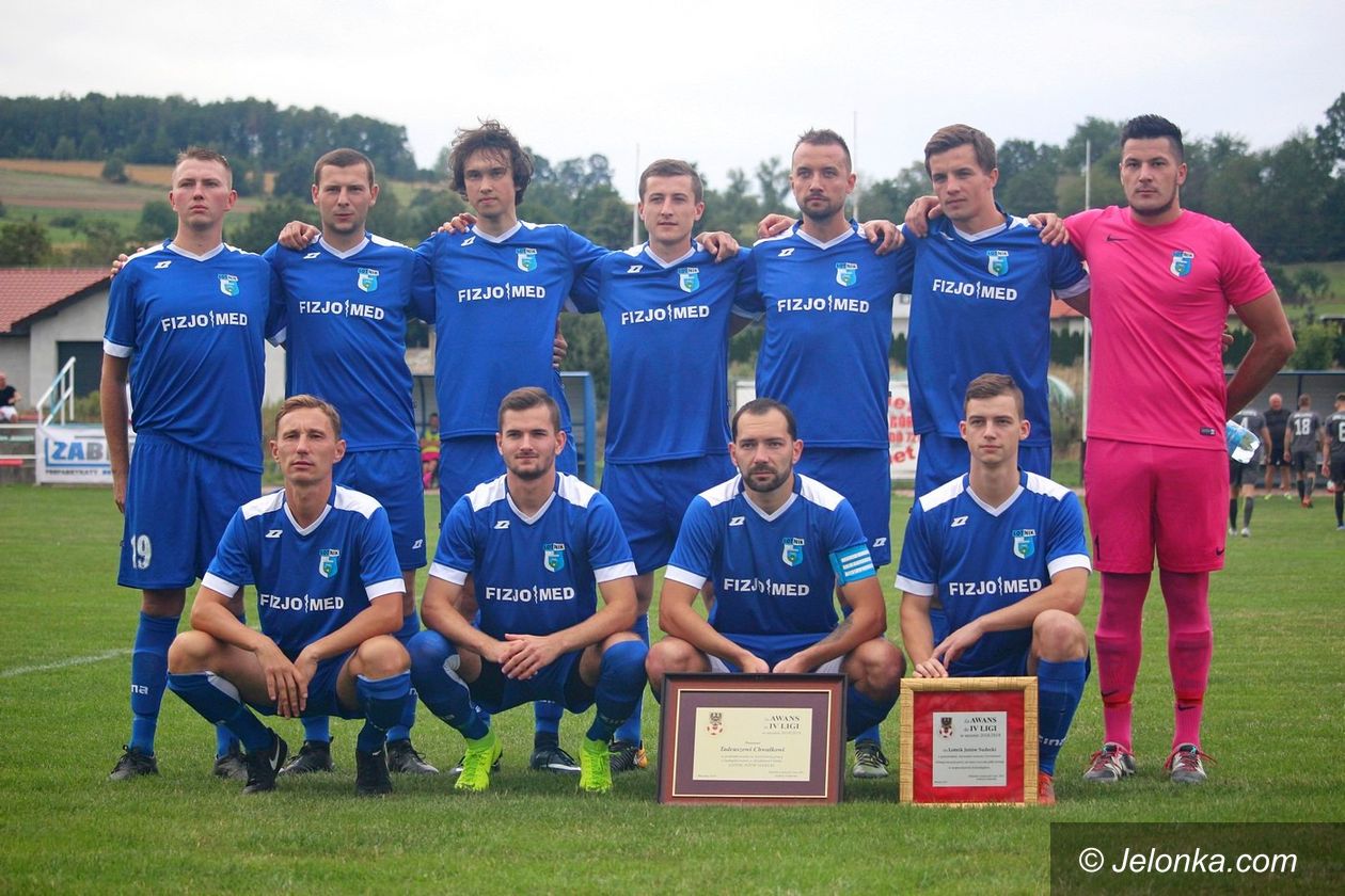 Jeżów Sudecki: Udana inauguracja