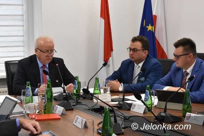 Powiat: Jest szansa na miliony