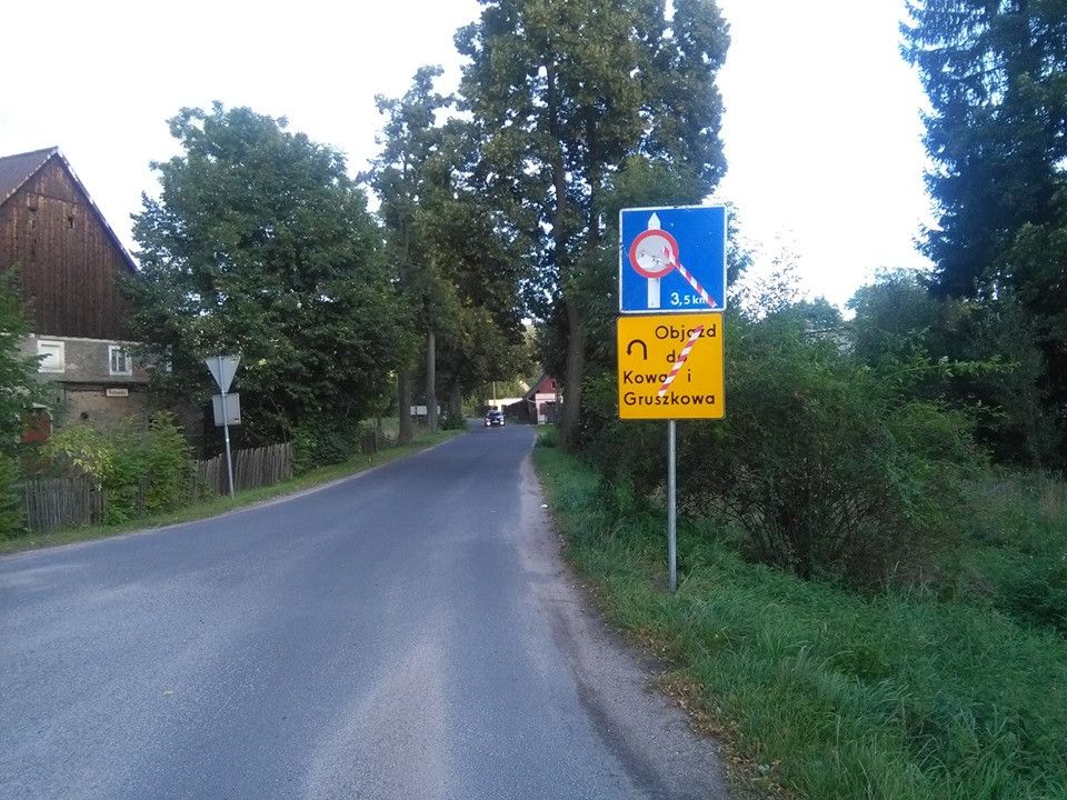 Gruszków: Autobusy MZK nie jeżdżą do Gruszkowa, bo trwa remont drogi