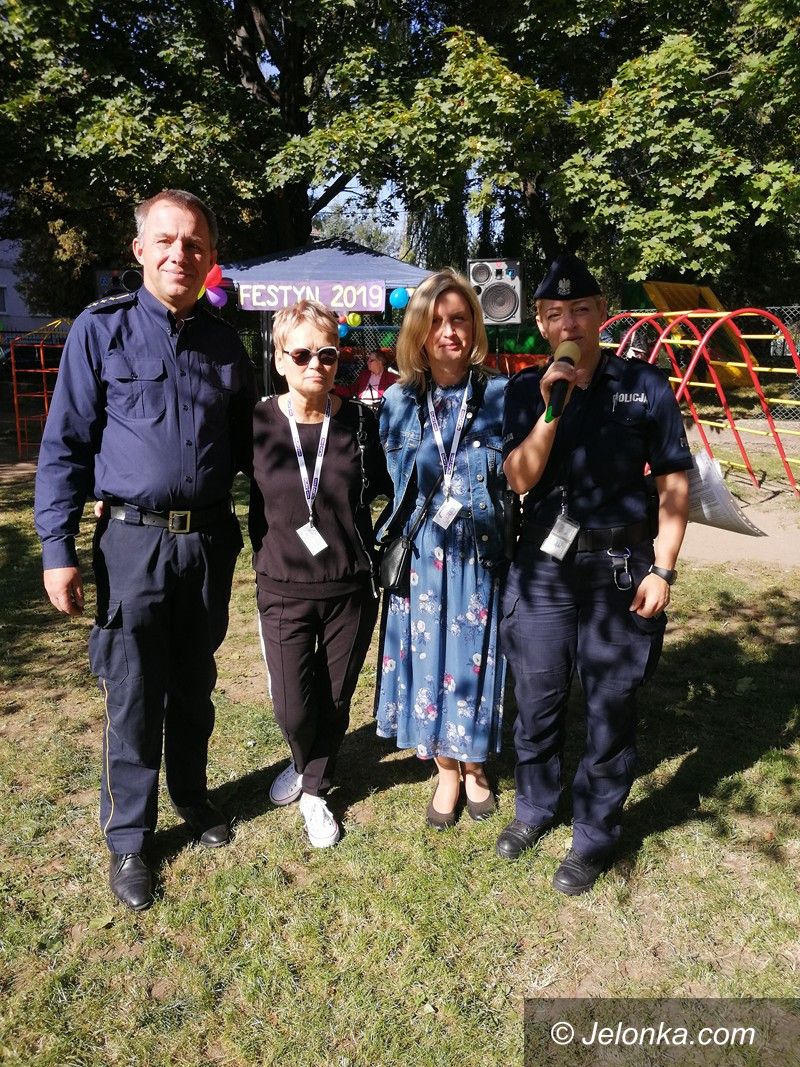 Jelenia Góra: Strażnicy na festynie w MP 2
