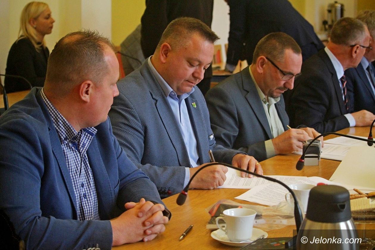 Jelenia Góra: Porozumienia z gminami