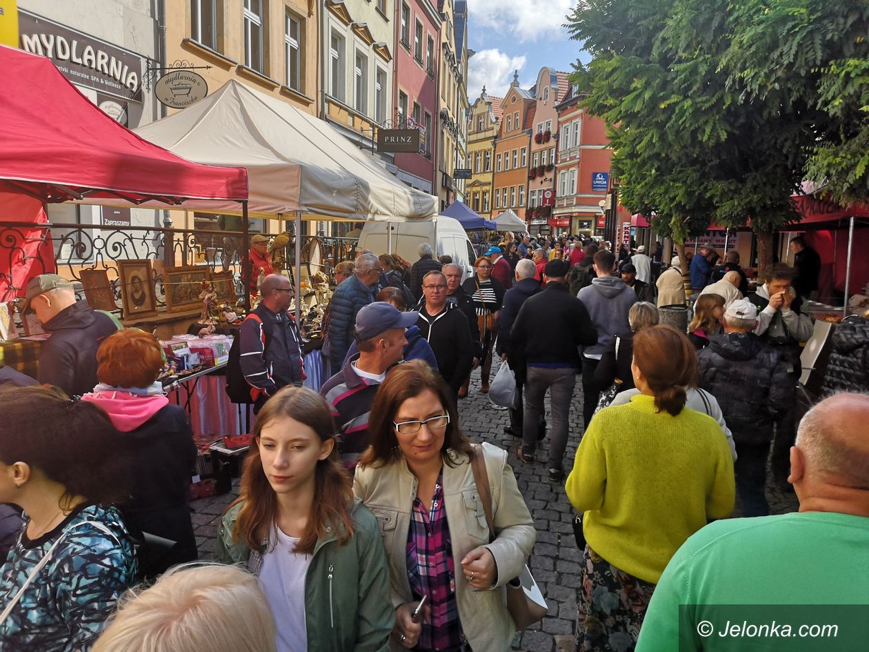 Jelenia Góra: Trwa Jarmark Staroci...