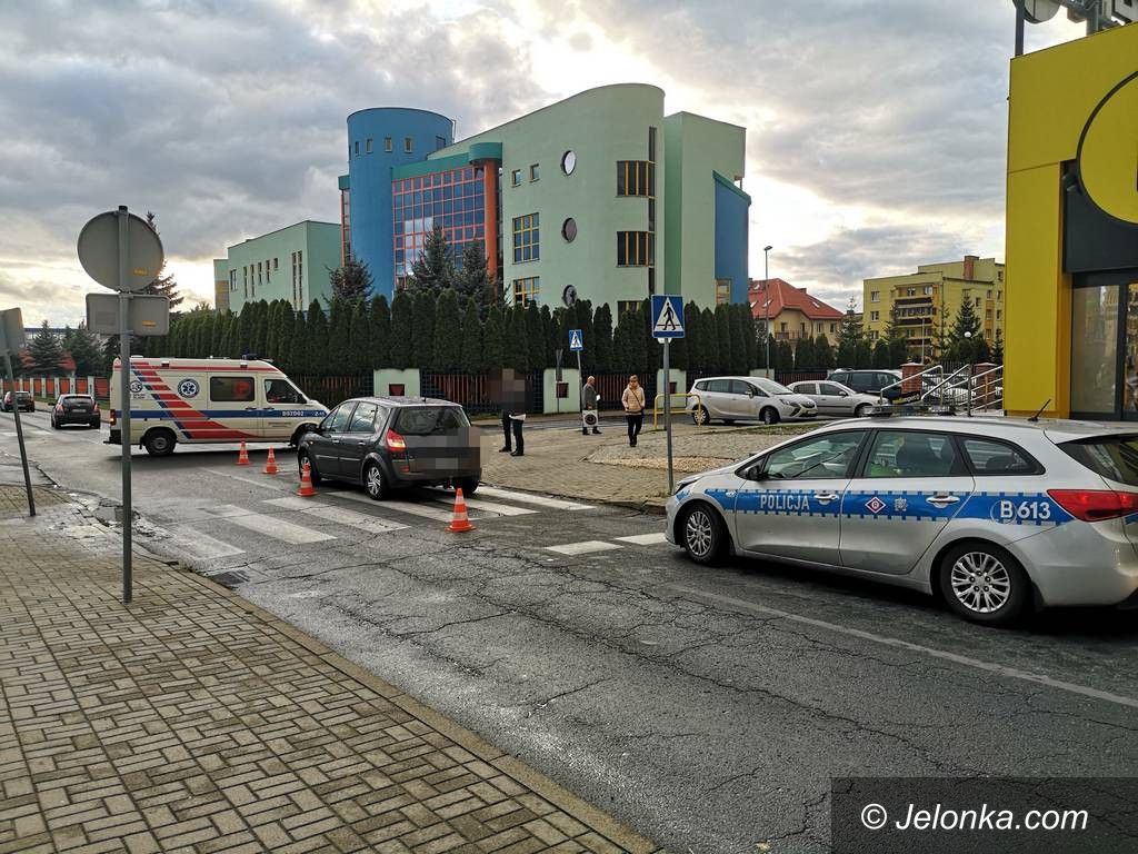 Jelenia Góra: Potrącenie koło ZUS–u