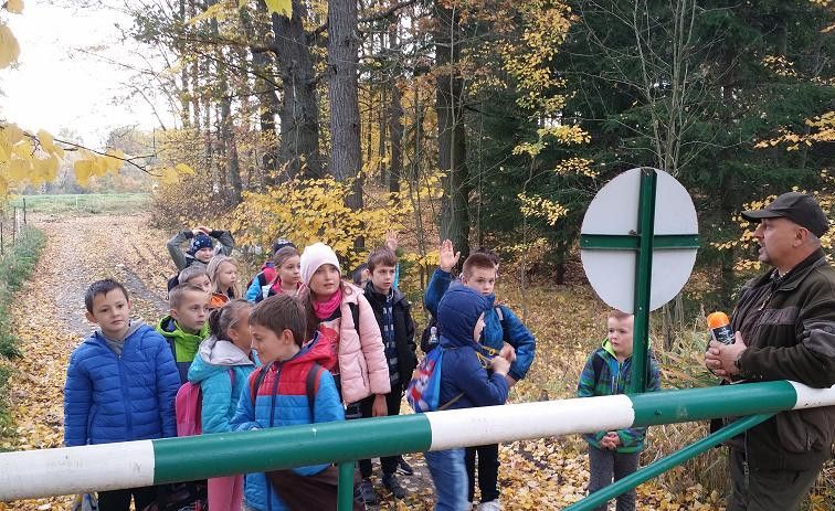 Jelenia Góra: Zbierali kasztany i żołędzie, by pomóc zwierzakom