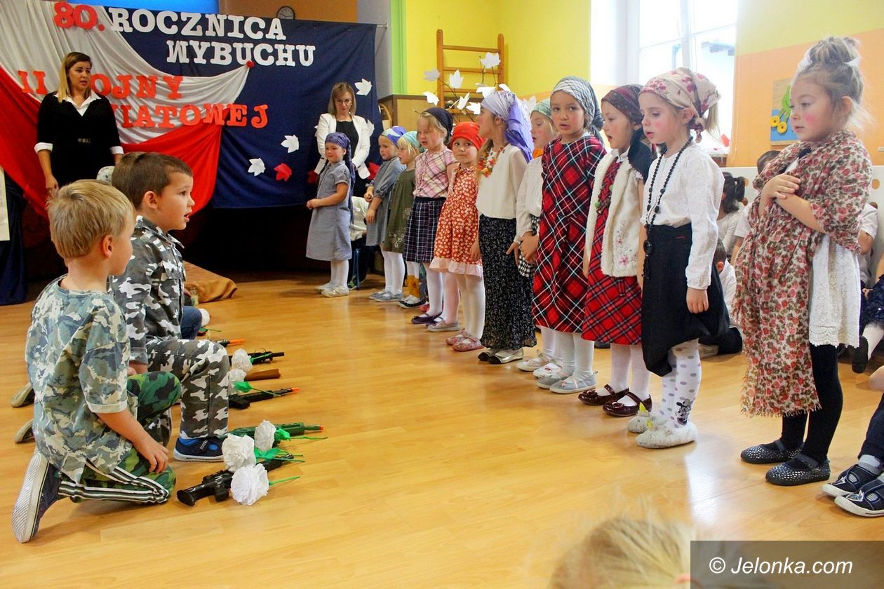 Jelenia Góra: Patriotycznie w MP 2