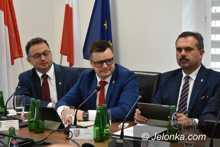 Powiat: Sesja o kulturze, oświacie i sporcie