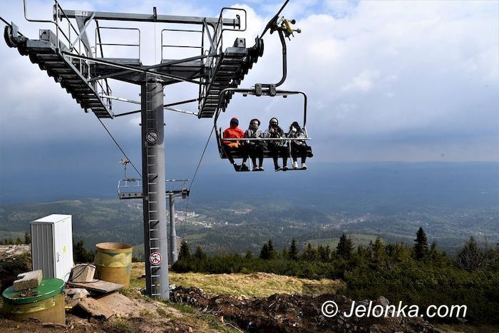 Karkonosze: Stoi kolej na Kopę