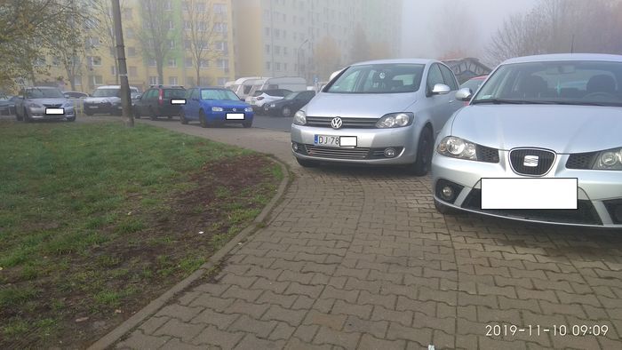 Jelenia Góra: Mają w nosie pieszych