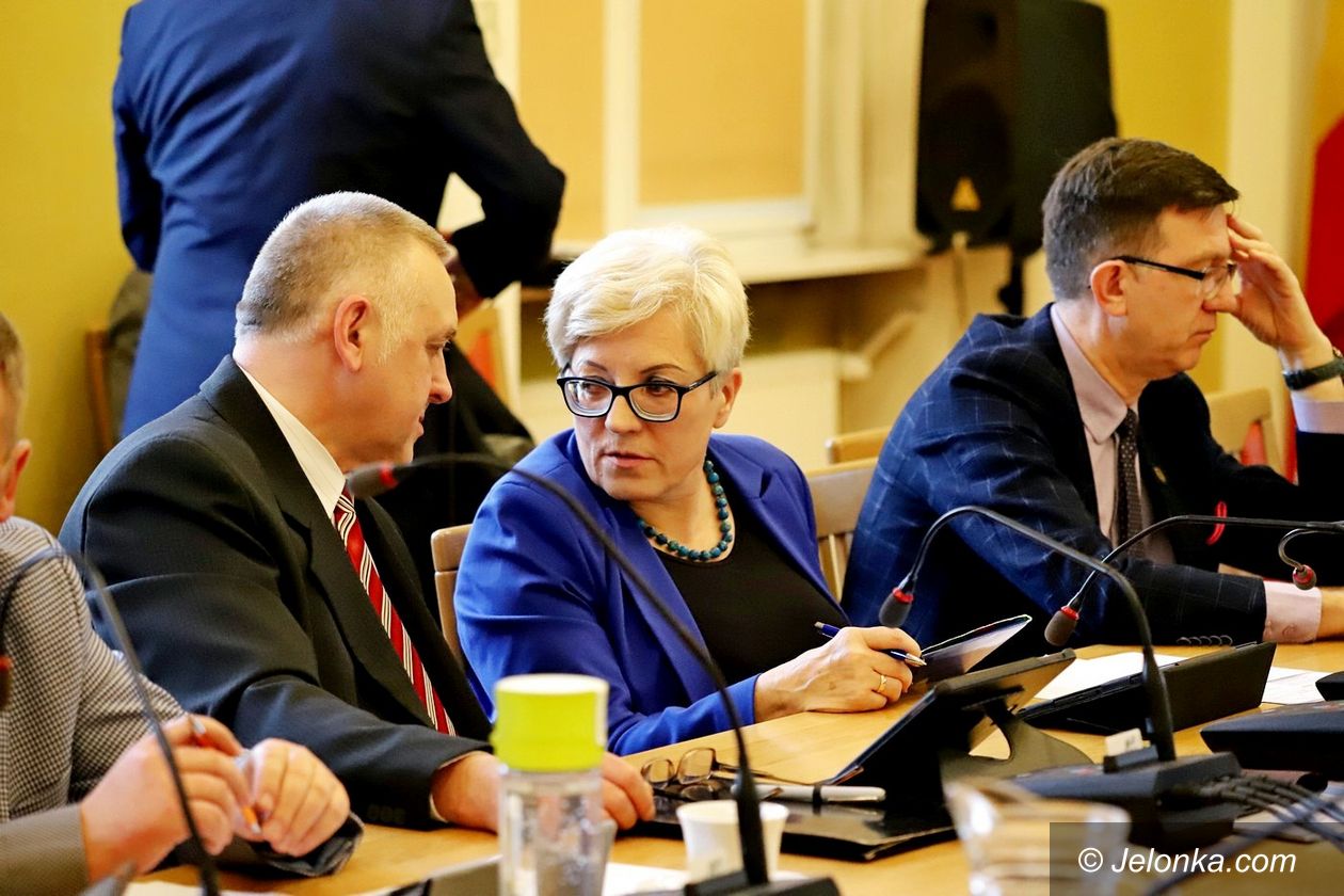 Jelenia Góra: Radni miejscy zdecydowali o podatku