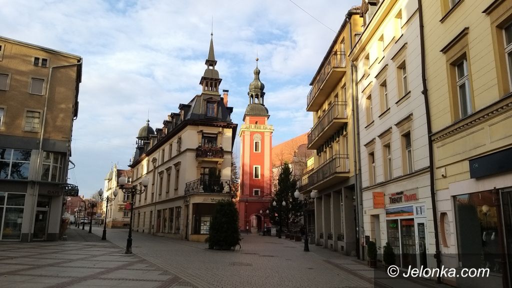 Jelenia Góra: Głównym Cieplickim Szlakiem Spacerowym