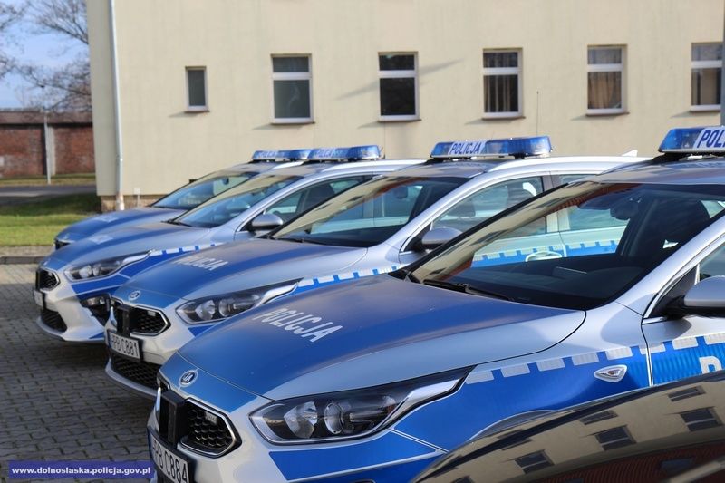 Region: Dla dolnośląskiej policji 55 nowych radiowozów