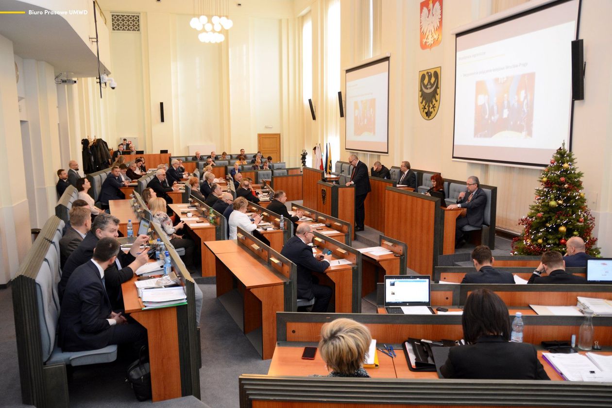 Region: Sesja Sejmiku Dolnośląskiego w Jeleniej Górze