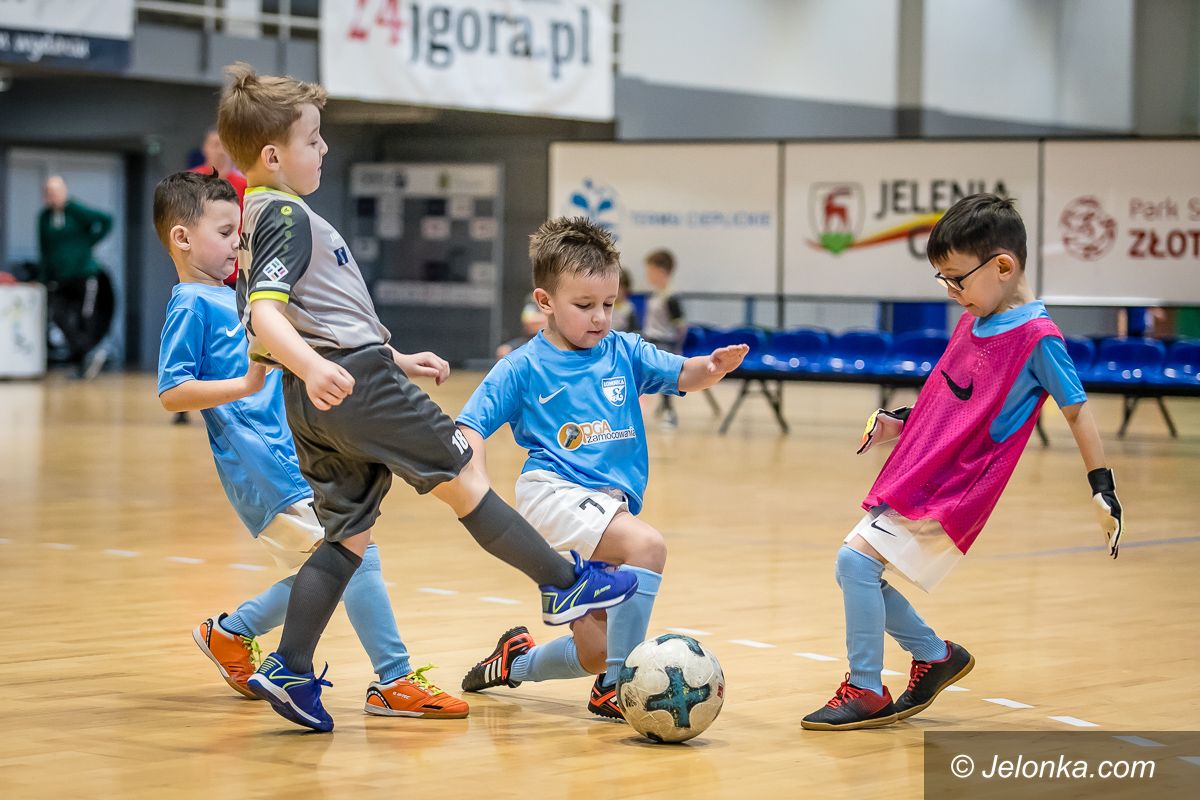 Jelenia Góra: Najmłodsi piłkarze bawili się