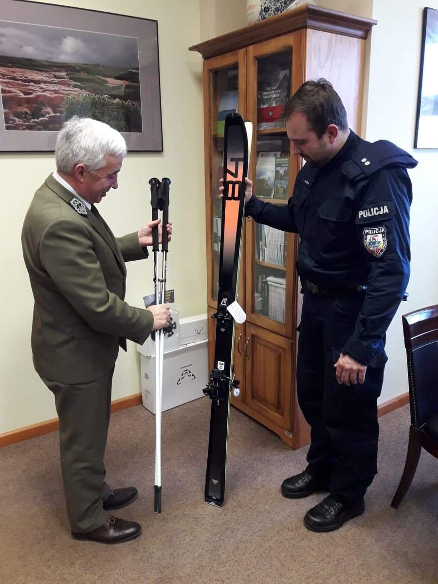 Jelenia Góra: KPN z nartami dla policji