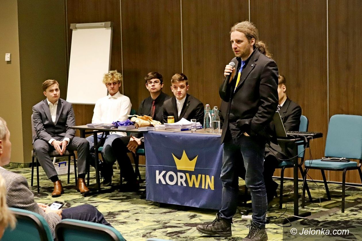 Jelenia Góra: Młodzieżówka Korwina z Sośnierzem