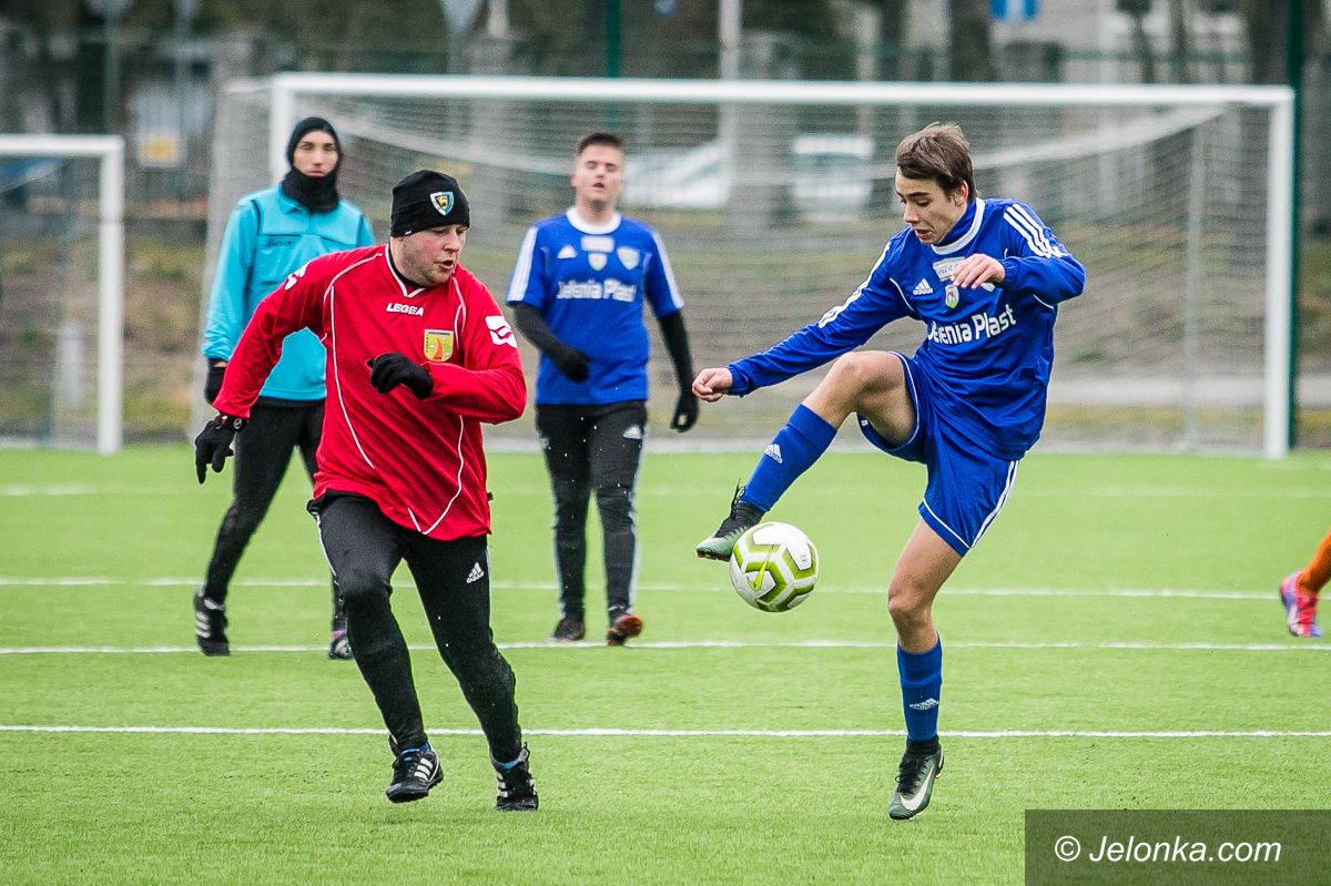 Jelenia Góra: Zdemolowali Czarnych