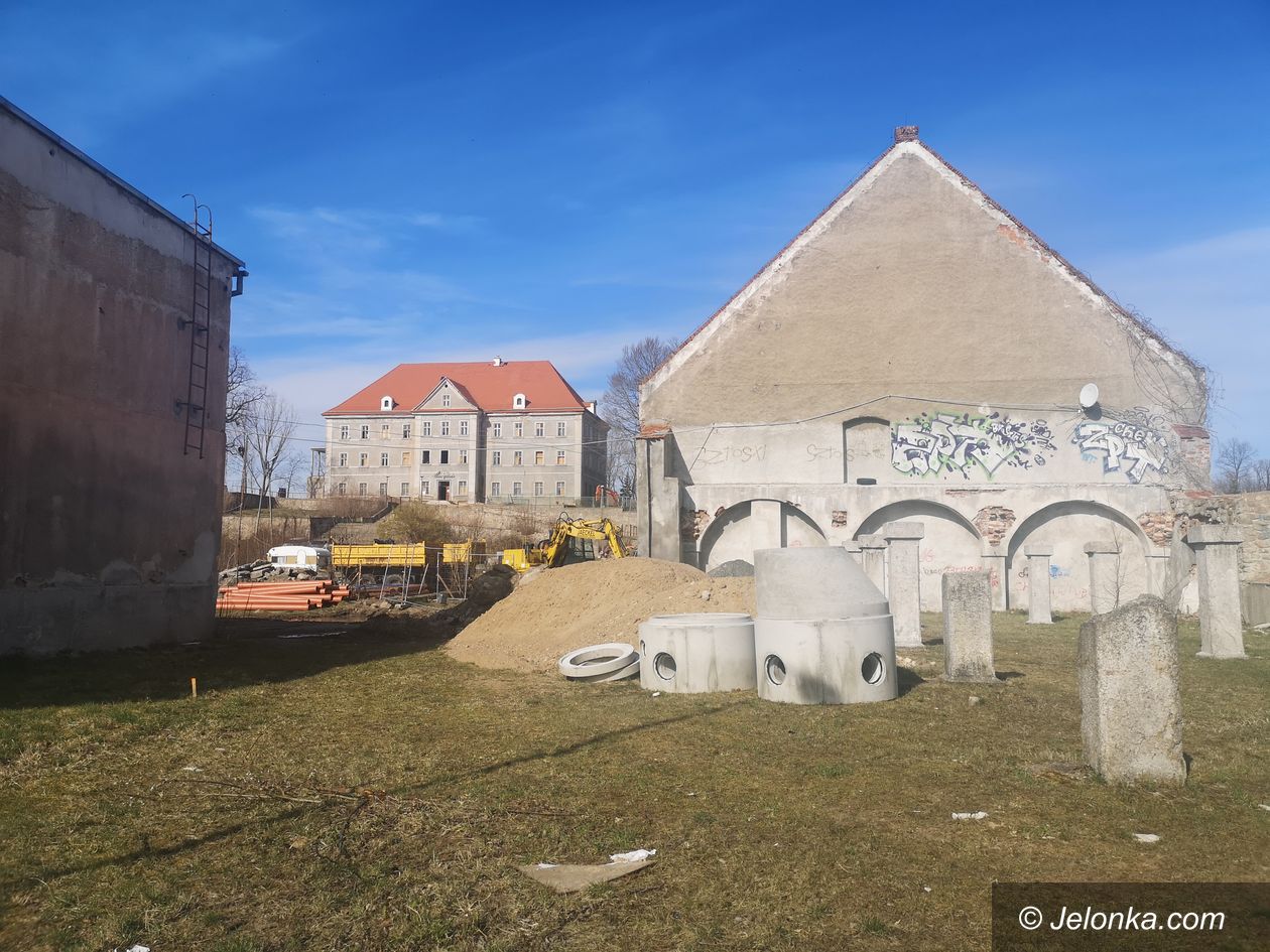 Jelenia Góra: Kolejne umowy podpisane