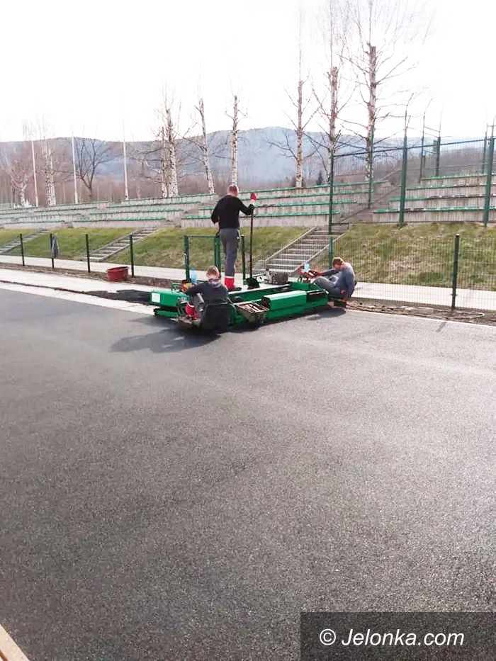 Kowary: Finisz remontu stadionu