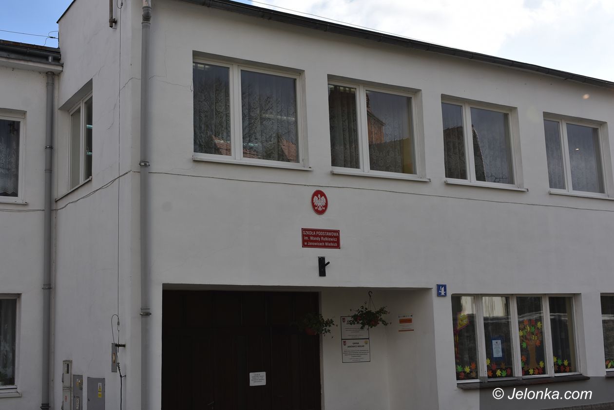 Janowice Wielkie: Laptopy dla uczniów