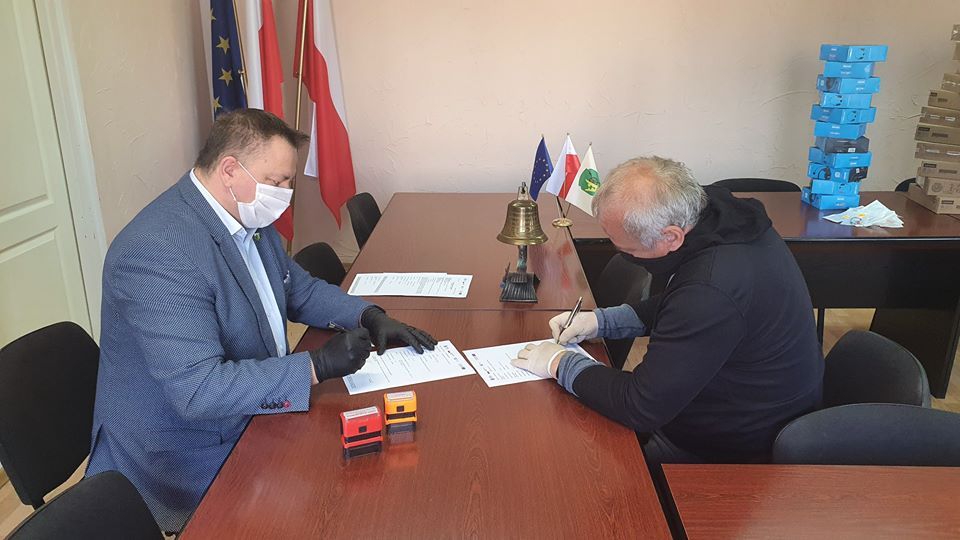 Mysłakowice: Komputery dla szkół