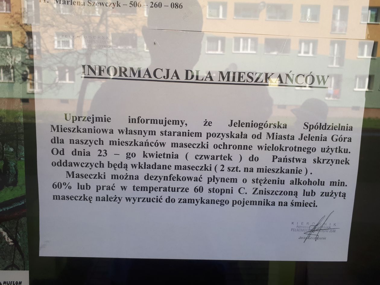 Jelenia Góra: Maseczki źle dzielone?