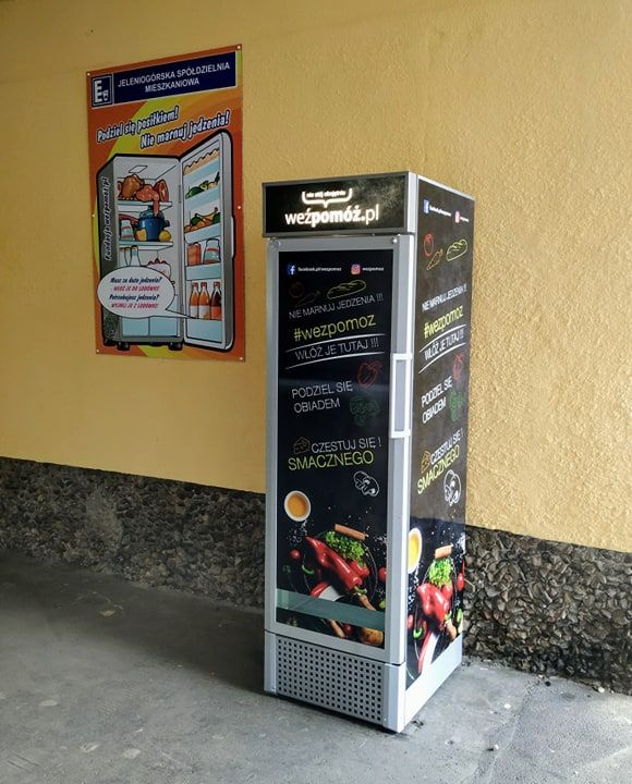 Jelenia Góra: Lodówka społeczna ponownie na Różyckiego