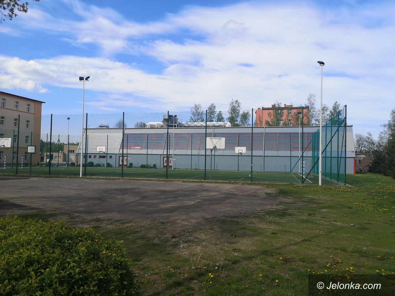 Jelenia Góra: Kiedy otworzą orliki? Co ze stadionem?