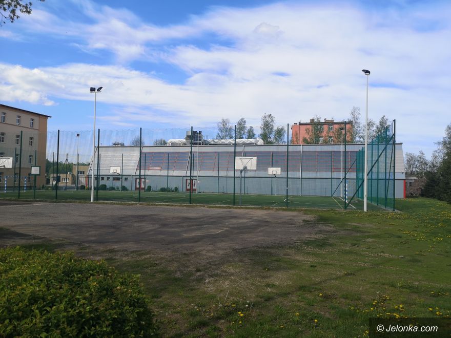 Jelenia Góra: Kiedy otworzą orliki? Co ze stadionem?