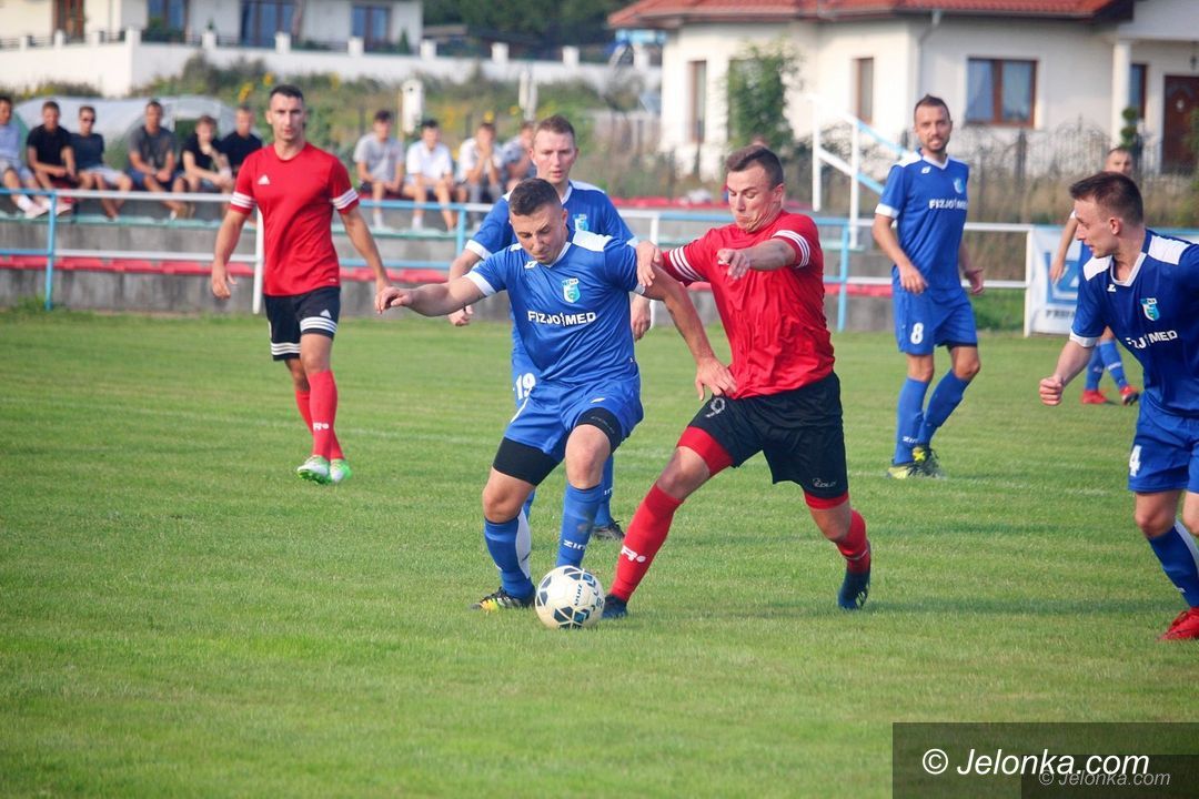 IV liga piłkarska: Będzie dwumecz o awans do piłkarskiej III ligi