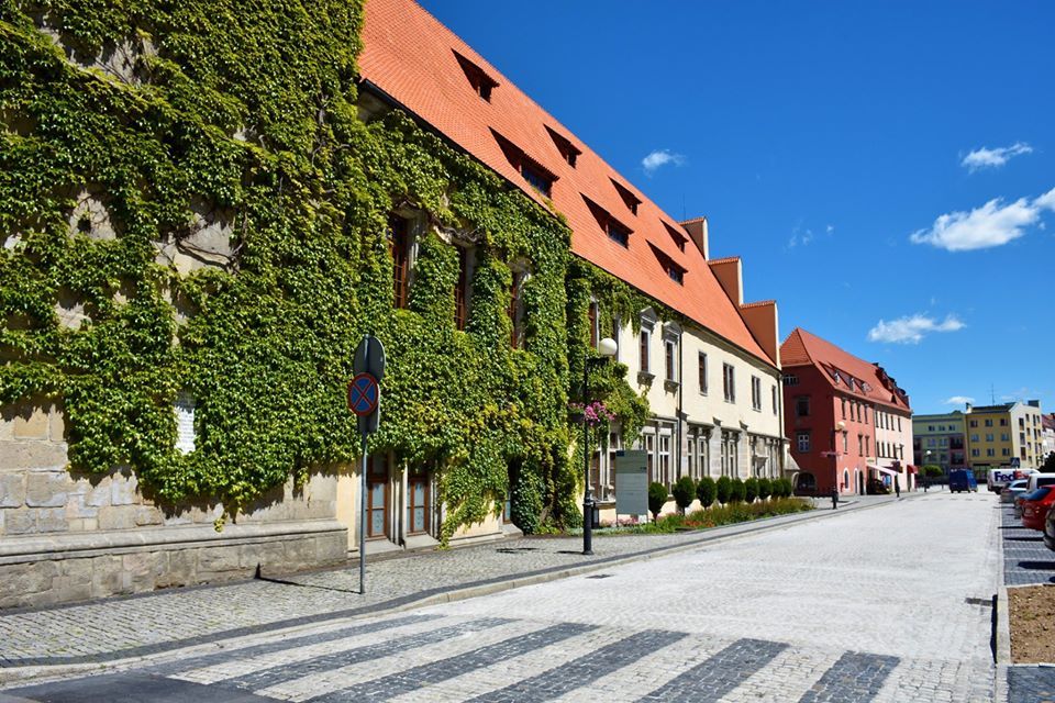 Lwówek Śląski: Lwówecki rynek od dzisiaj (29.05) przejezdny