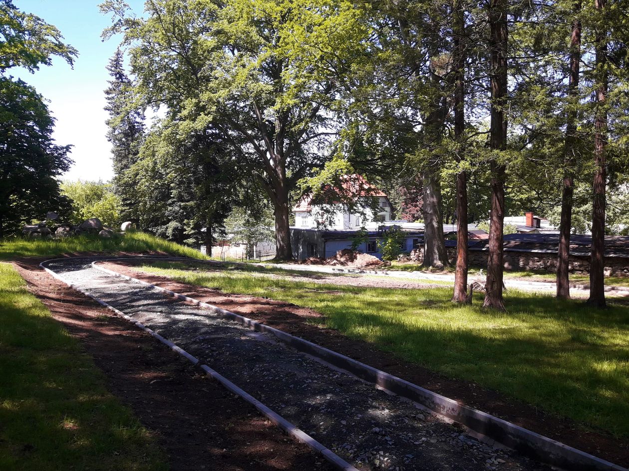 Janowice Wielkie: Powstaje nowy skwer
