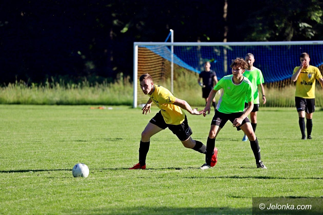 Jelenia Góra: Victoria pokonała ekipę z Marciszowa
