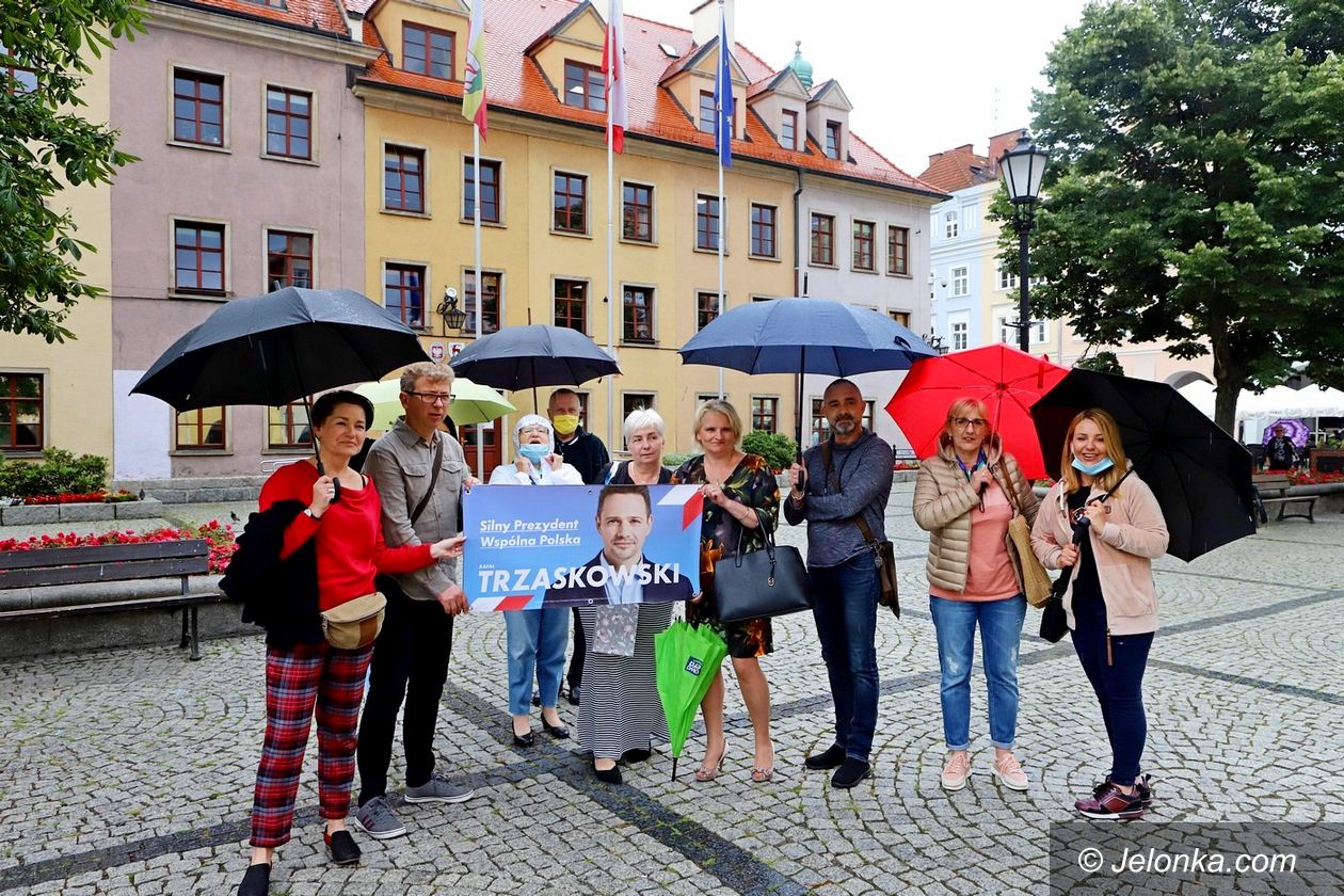 Jelenia Góra: Wsparcie od nauczycieli