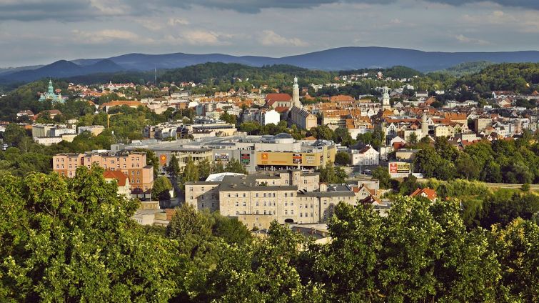 Polska: Supermarkety Jelenia Góra: gdzie najwygodniej zrobisz zakupy?