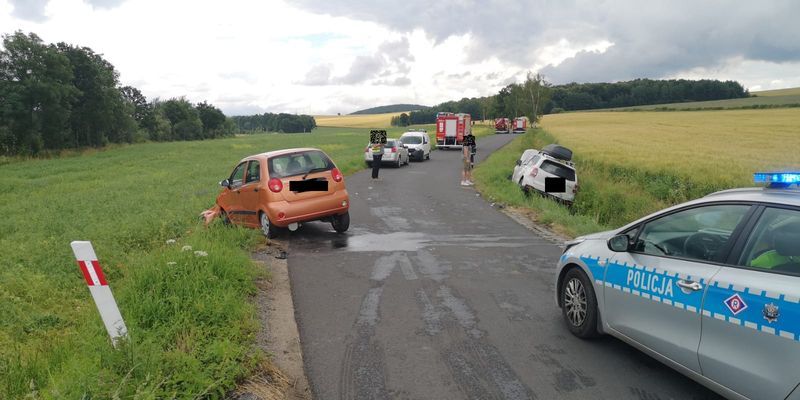 Powiat: Zderzenie matiza z subaru