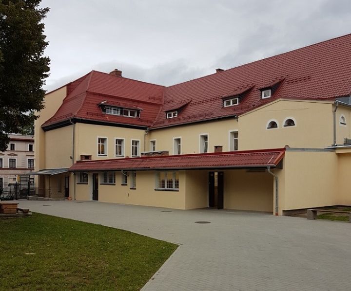 Kowary: Letnie inwestycje w podstawówkach