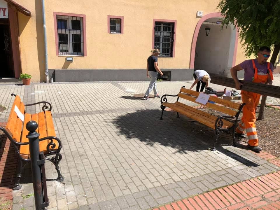 Kowary: Ławki do remontu