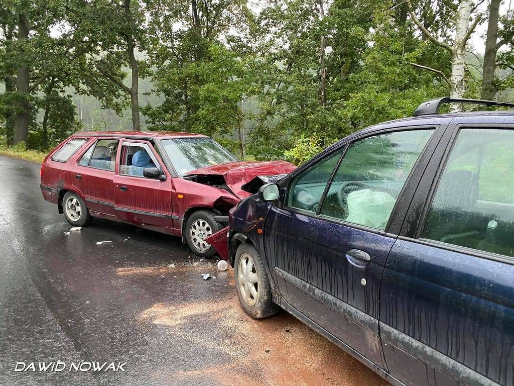Jelenia Góra: Zderzenie skody i renaulta