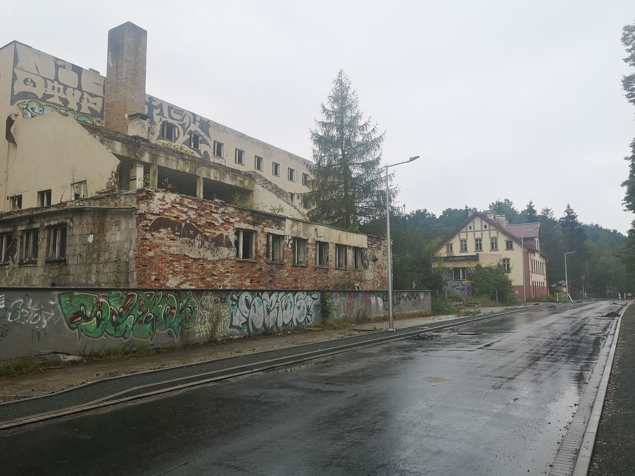 Jelenia Góra: Ulica Krakowska na finiszu