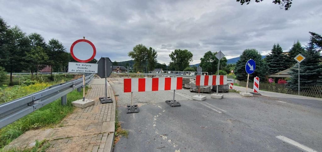 Kostrzyca: Wznowiona została przebudowa mostu