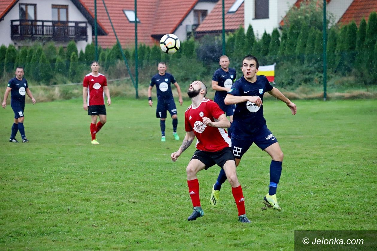 Jelenia Góra: Pub Gol pokonał Łomnicę!