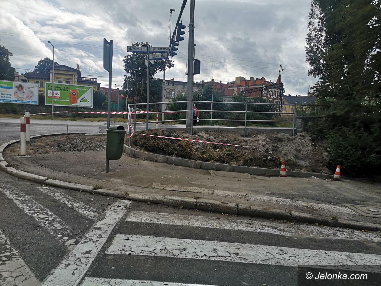 Jelenia Góra: Były schodki, nie ma schodków...