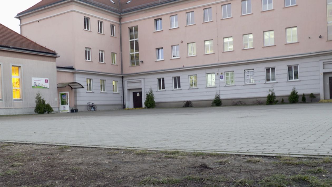 Jelenia Góra: Na kwarantannę trafiło blisko sto osób...