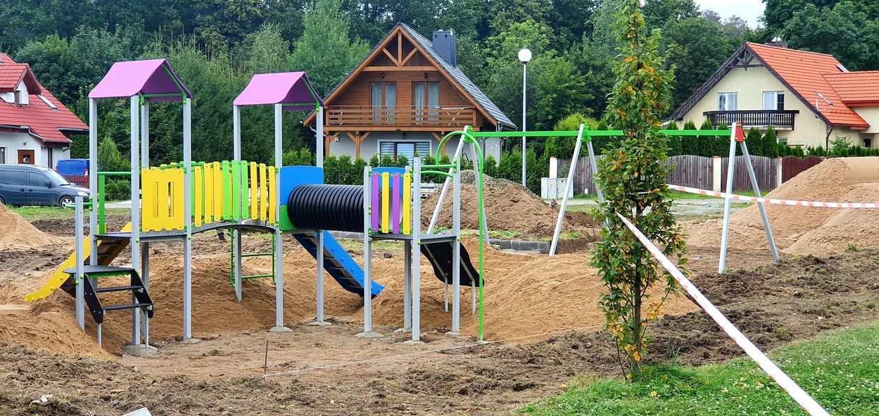 Mysłakowice: Powstaje plac zabaw