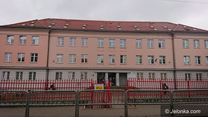 Jelenia Góra: Koronawirus w Szkole Podstawowej nr 10